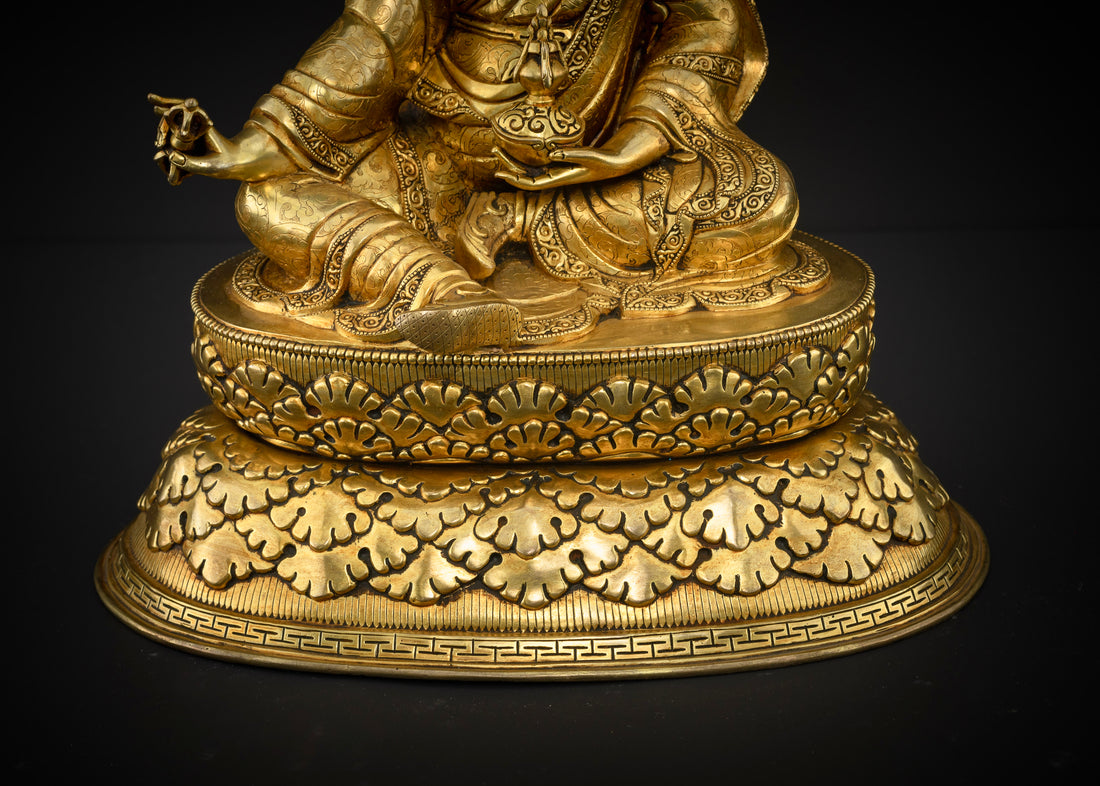 Guru Rinpoche Statue: Handcrafted Himalayan Sculpture