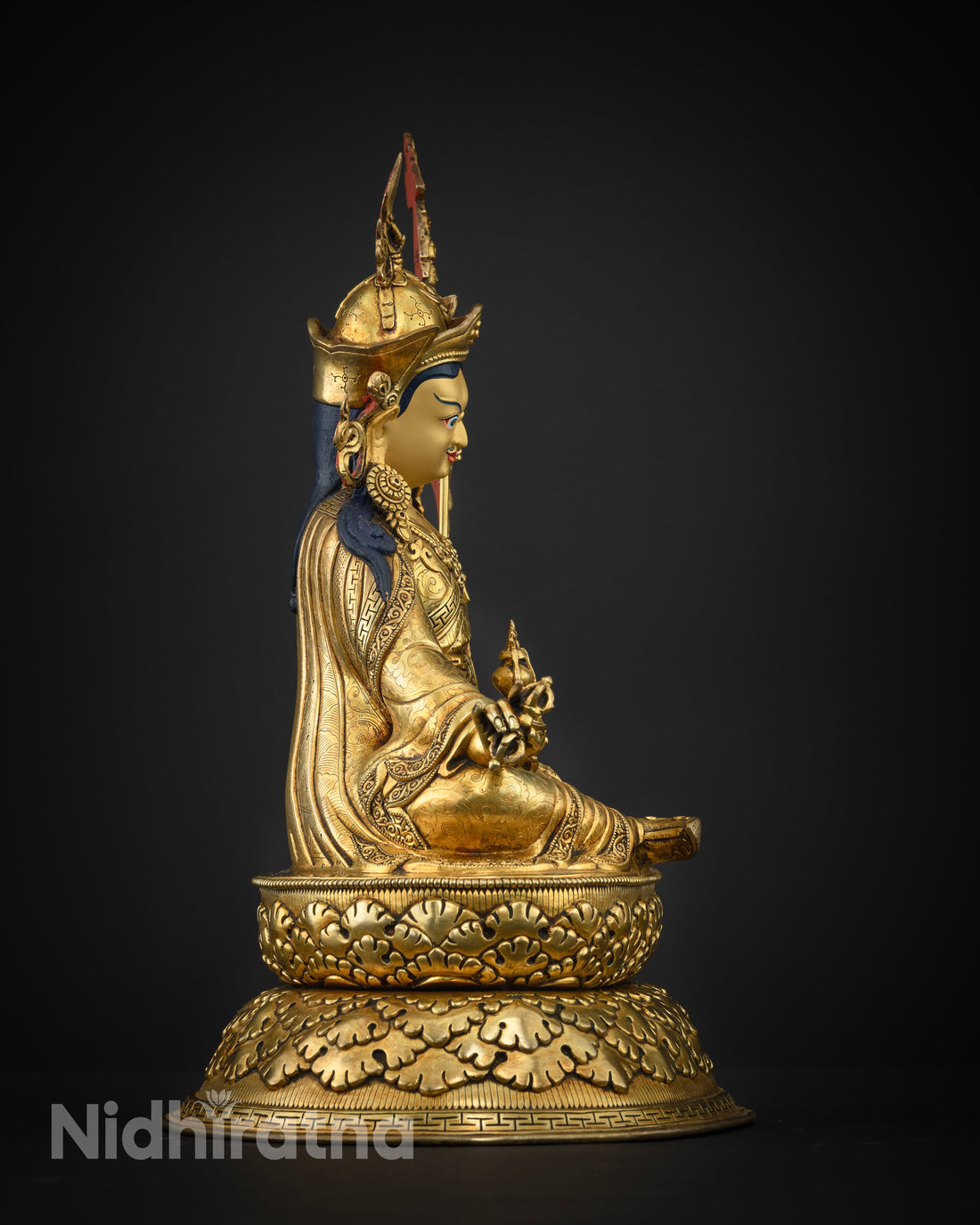 Guru Rinpoche Statue: Handcrafted Himalayan Sculpture