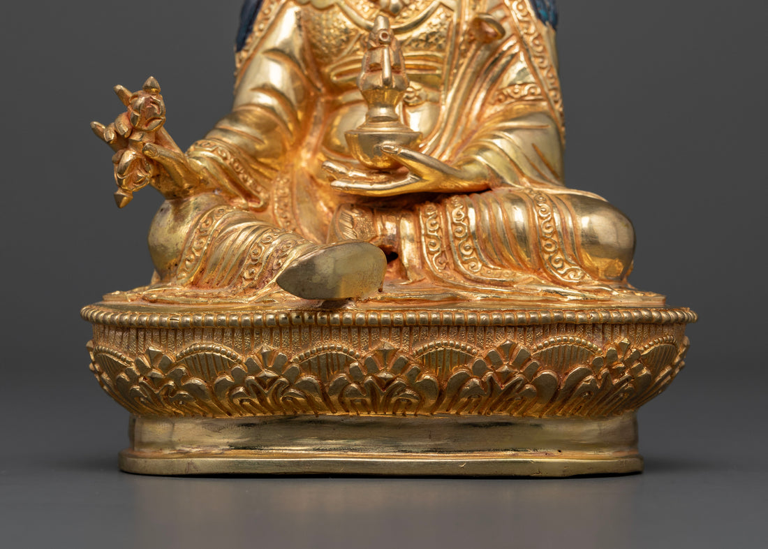 Buddhist Guru Lotus Statue: Symbol of Compassion and Clarity