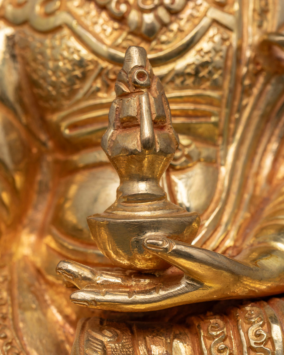 Buddhist Guru Lotus Statue: Symbol of Compassion and Clarity