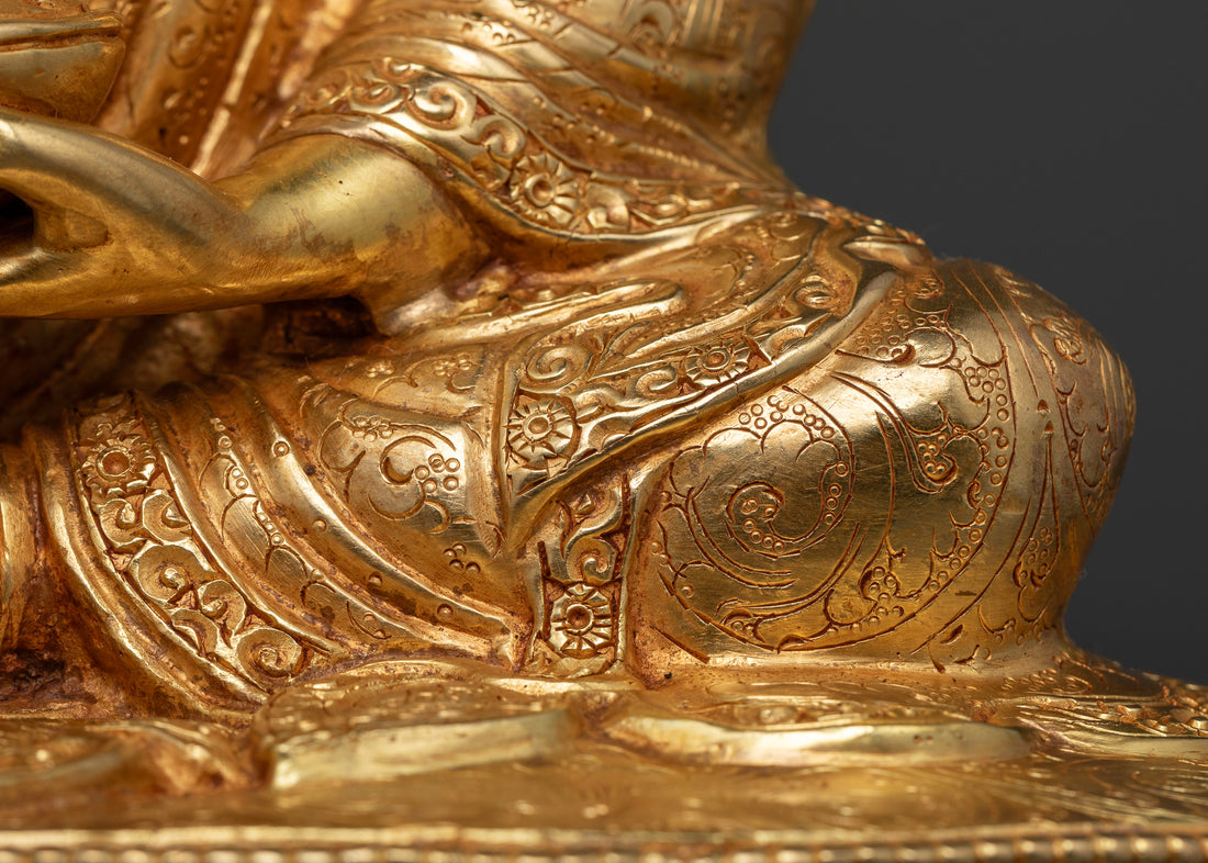 Elegant Guru Lotus Statue: Inspire Your Journey to Enlightenment