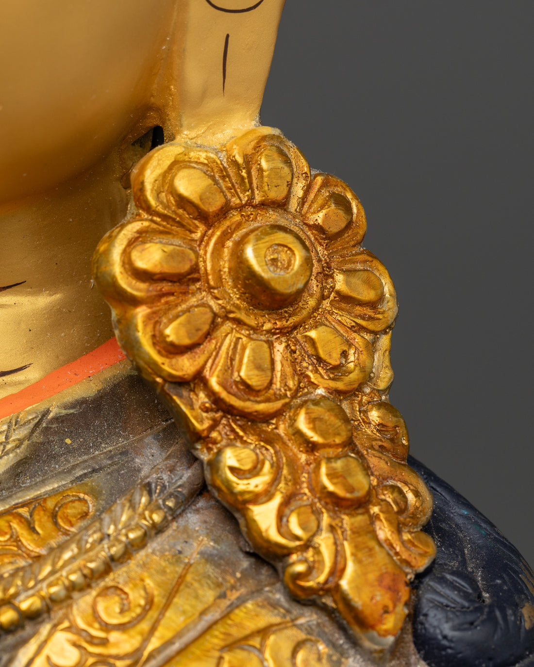 Magnificent 18.7 Inch Guru Rinpoche Statue