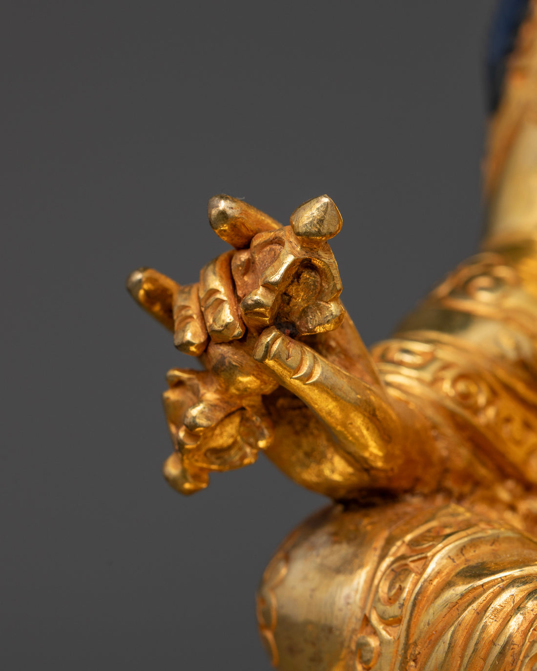 Sacred Guru Rinpoche Statue : Nepalese Art for Practitioners