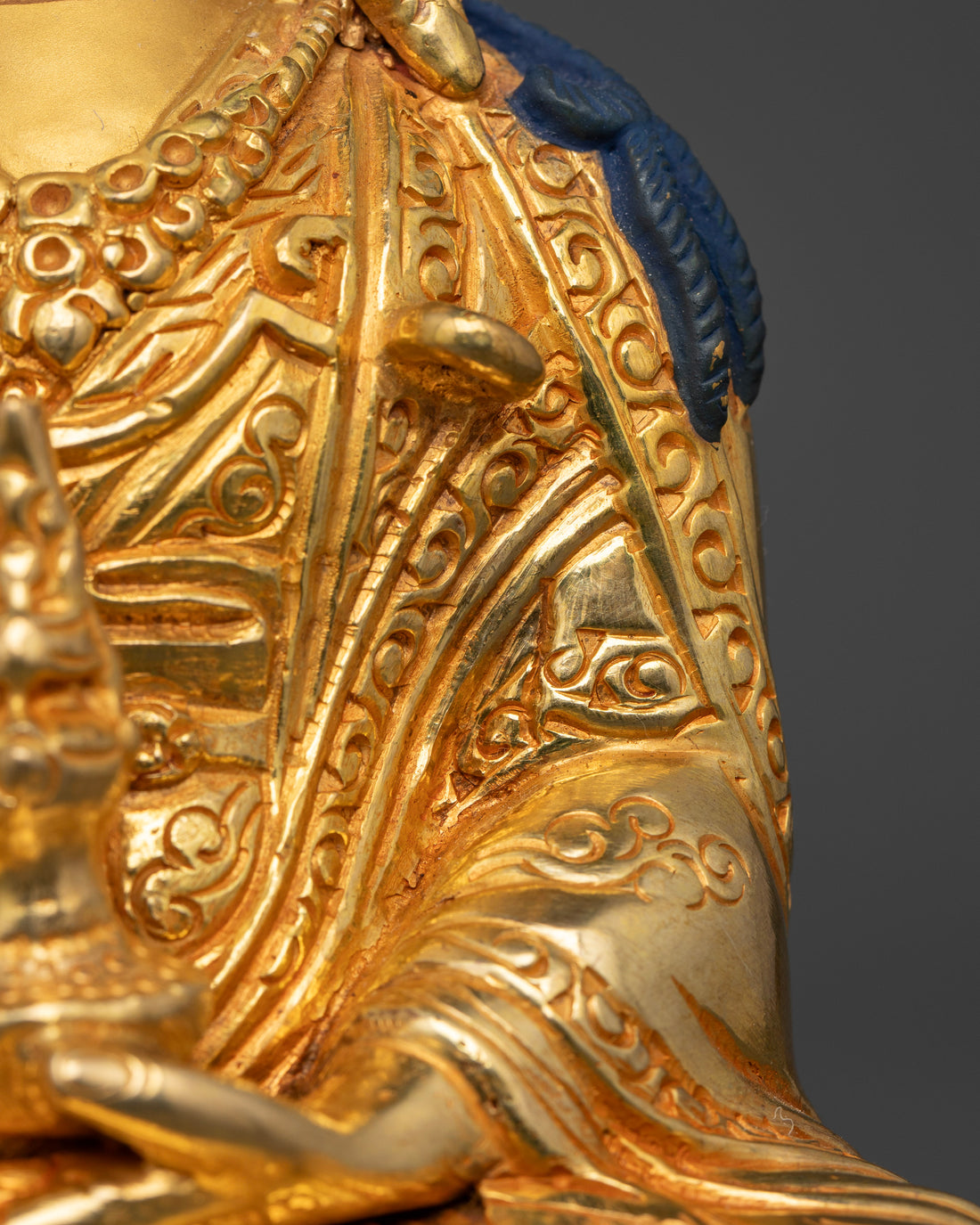 Sacred Guru Rinpoche Statue : Nepalese Art for Practitioners