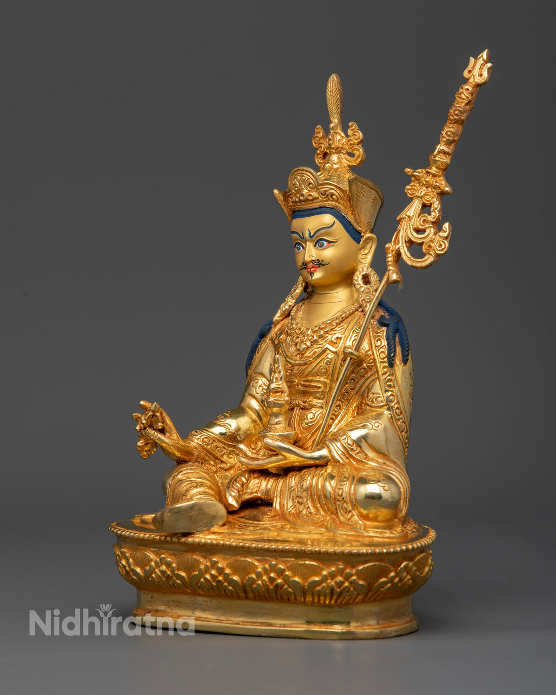 Sacred Guru Rinpoche Statue : Nepalese Art for Practitioners