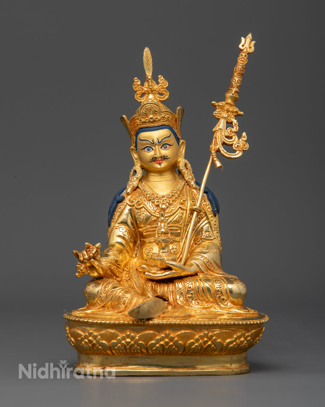 Sacred Guru Rinpoche Statue : Nepalese Art for Practitioners