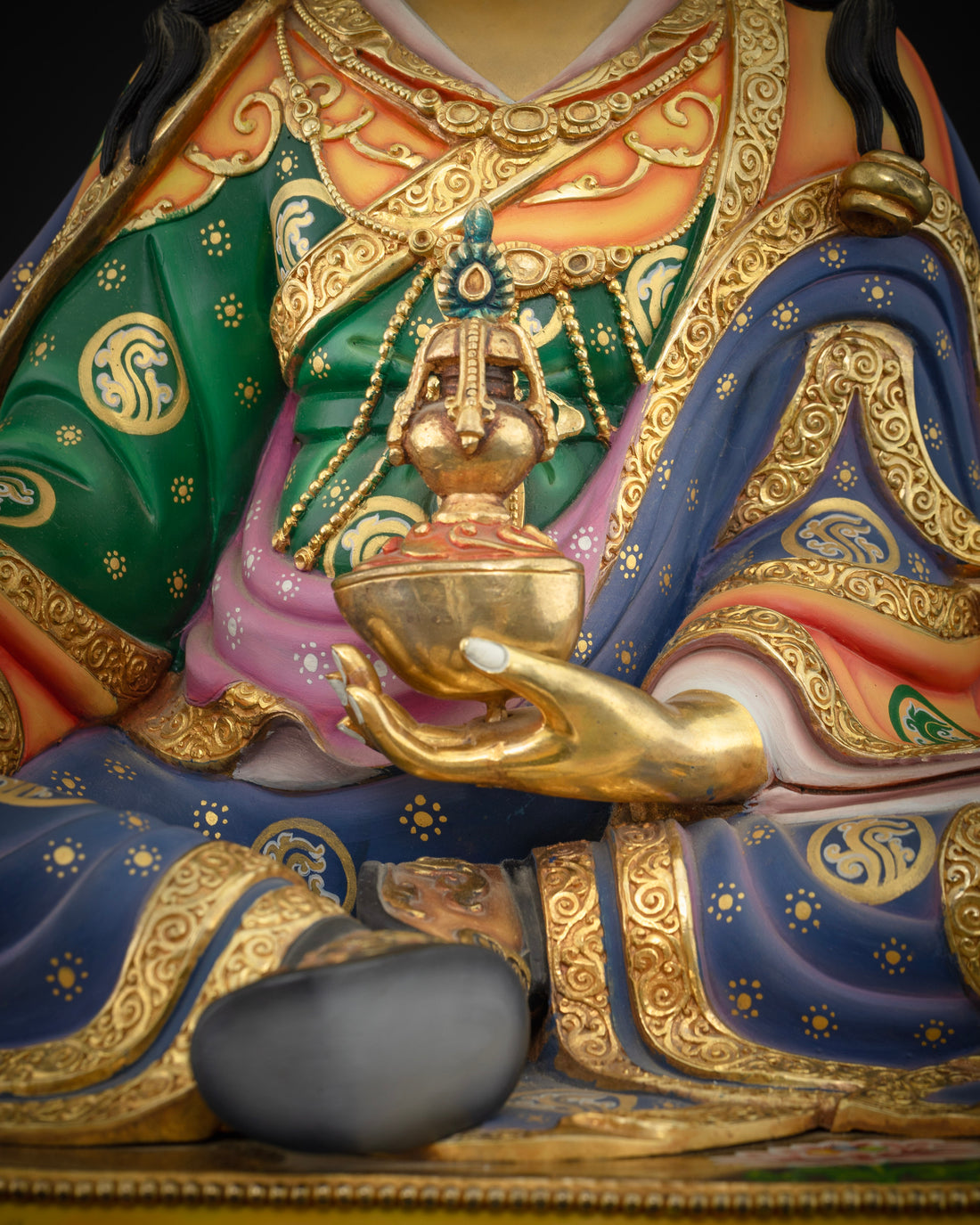 The Vibrant Masterpiece Guru Rinpoche Statue