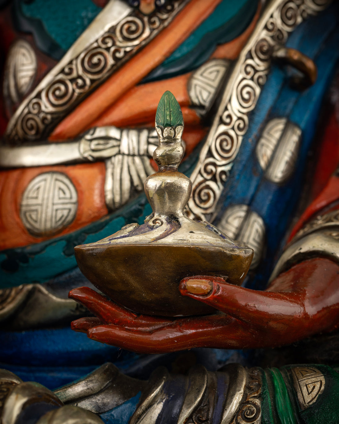 The  Vibrant Guru of Enlightenment: Guru Rinpoche