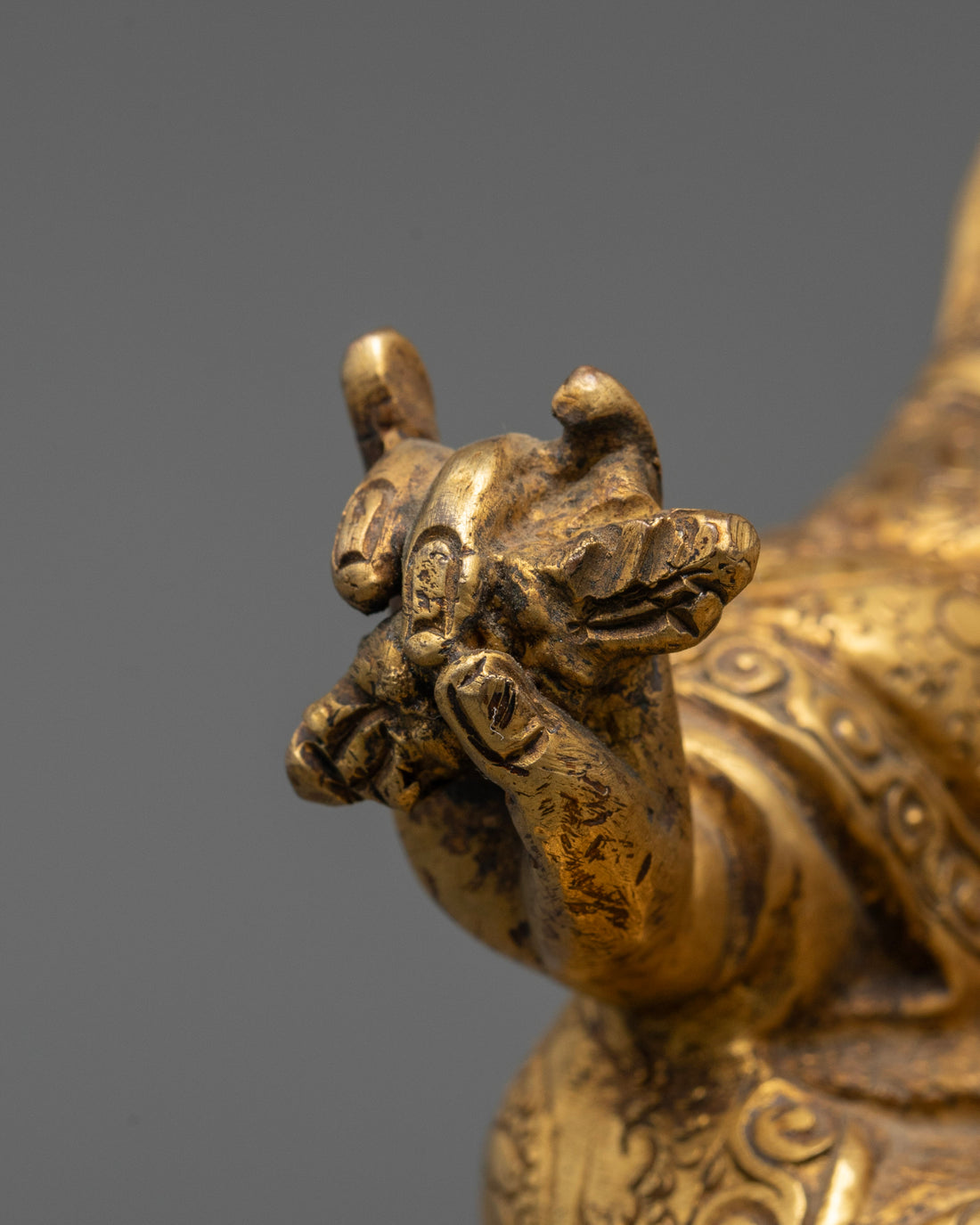 The Golden Guru Rinpoche: Handcrafted Perfection in Sacred Art