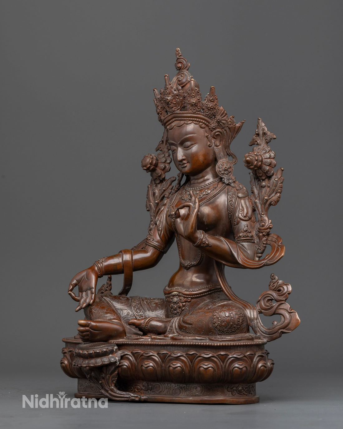 Oxidized Female Buddha Statue: A Symbol of Enlightened Femininity