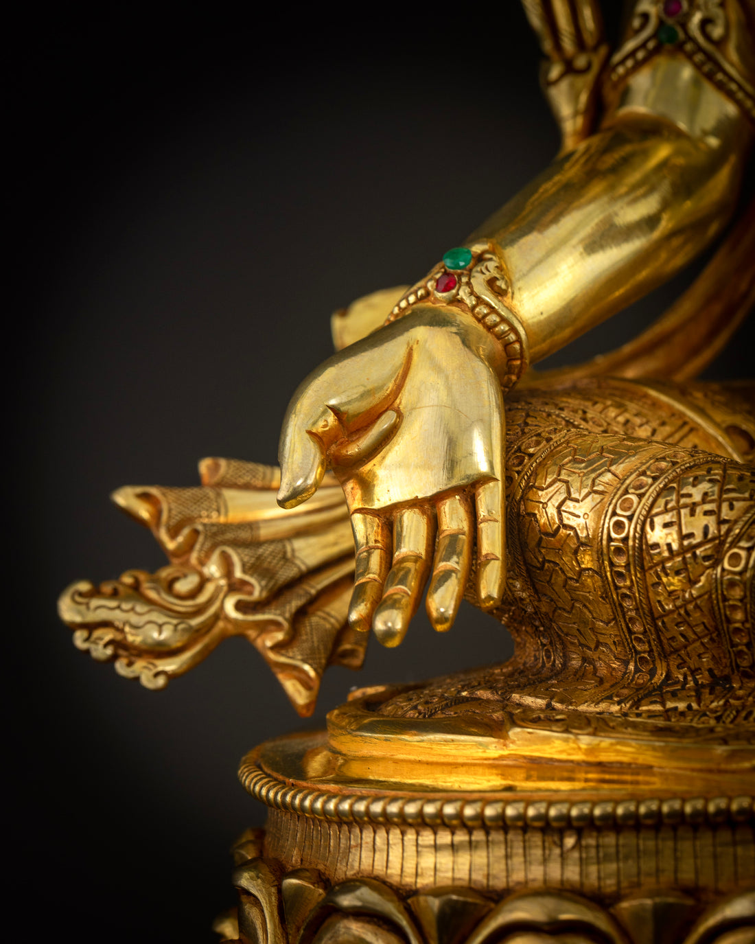 The Essence of Green Tara in Buddhist Art: Sculpture Guide