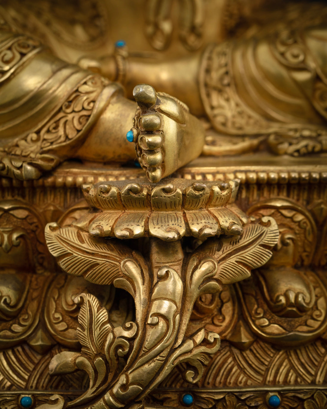 Luxurious Green Tara Statue: A Masterpiece for Spiritual Practitioners