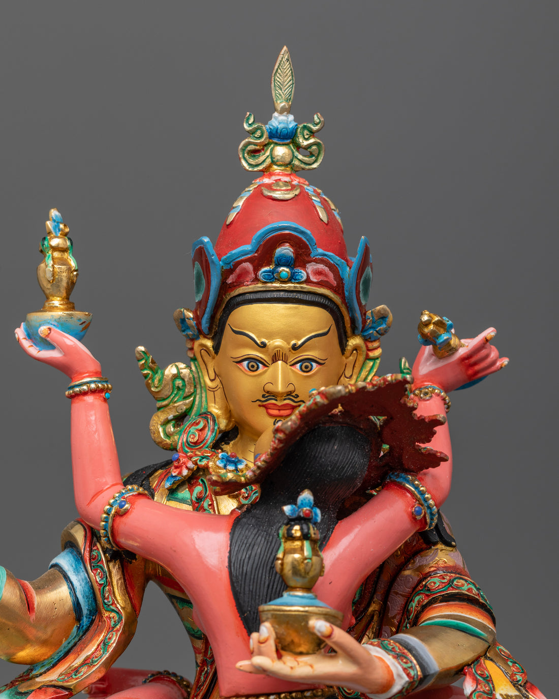 Guru Rinpoche and His Consort Statue