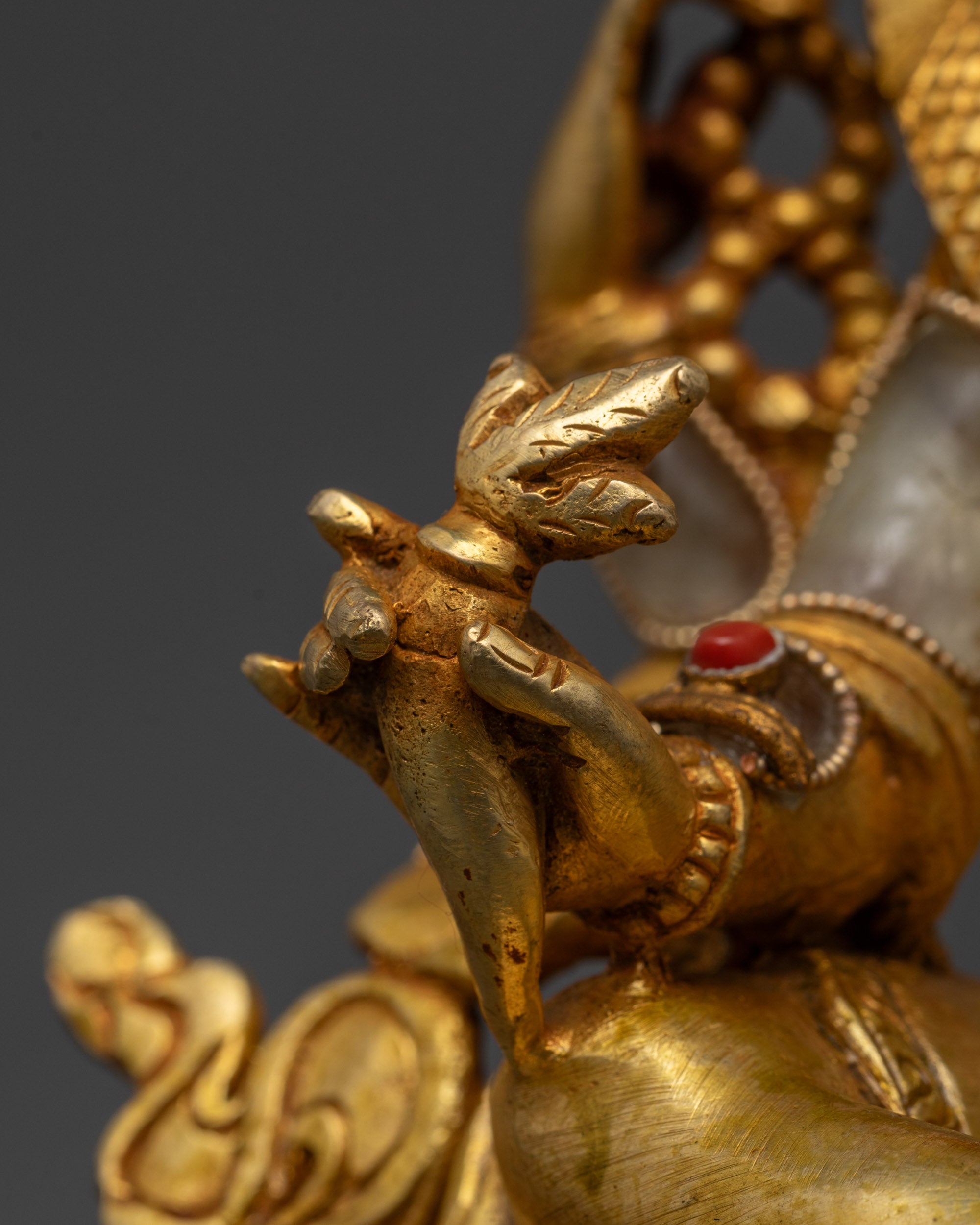 Divine Crystal Ganesh Statue | Masterfully Handmade by Artisan