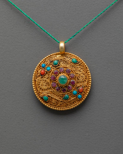 Gold-Plated Round Locket Necklace | Unique Jewelry