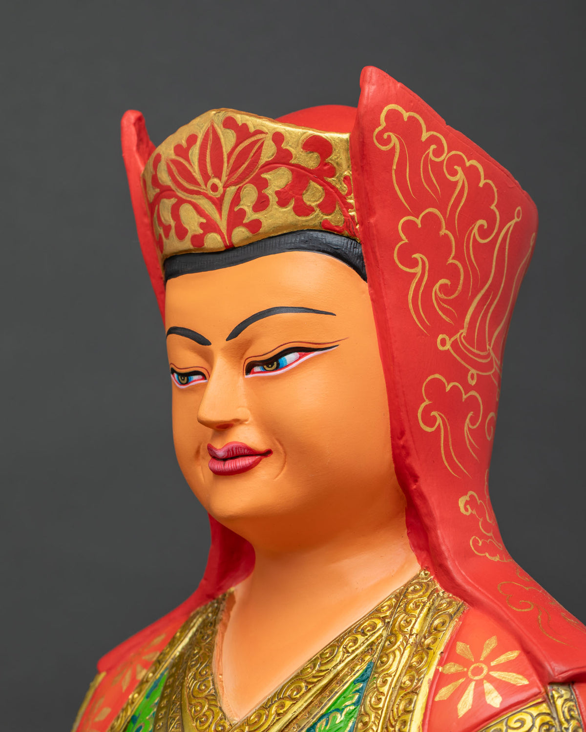Gompopa Statue