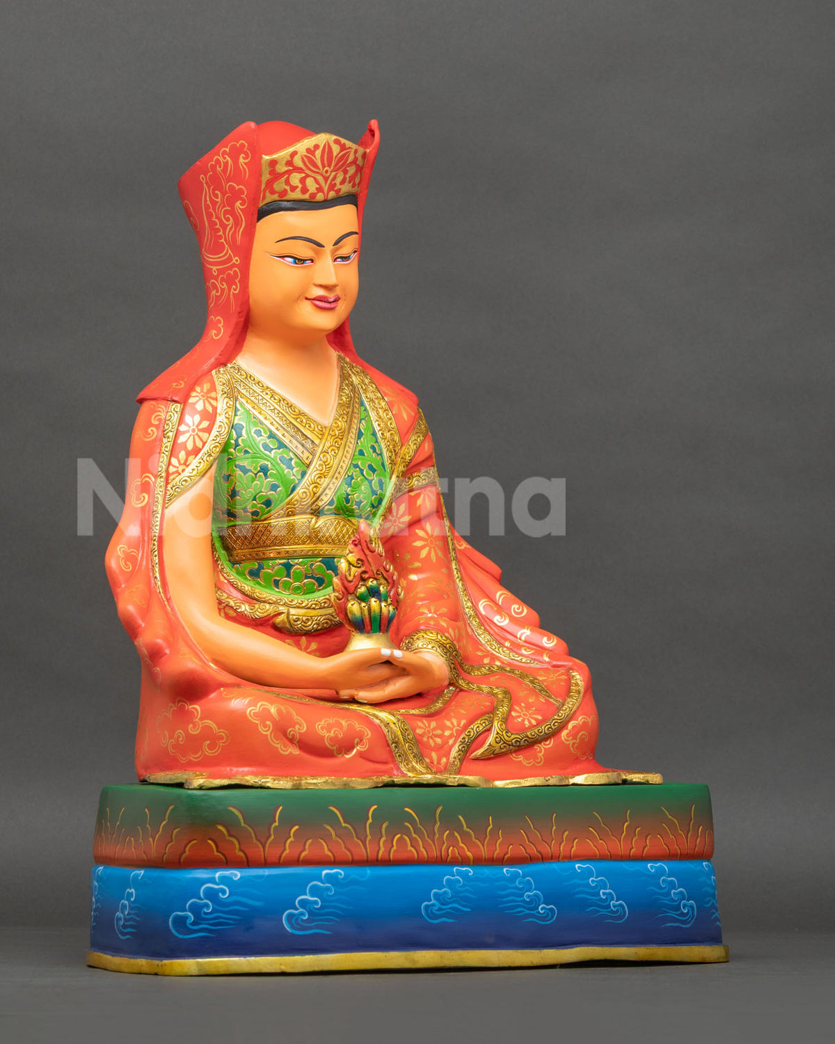 Gompopa Statue