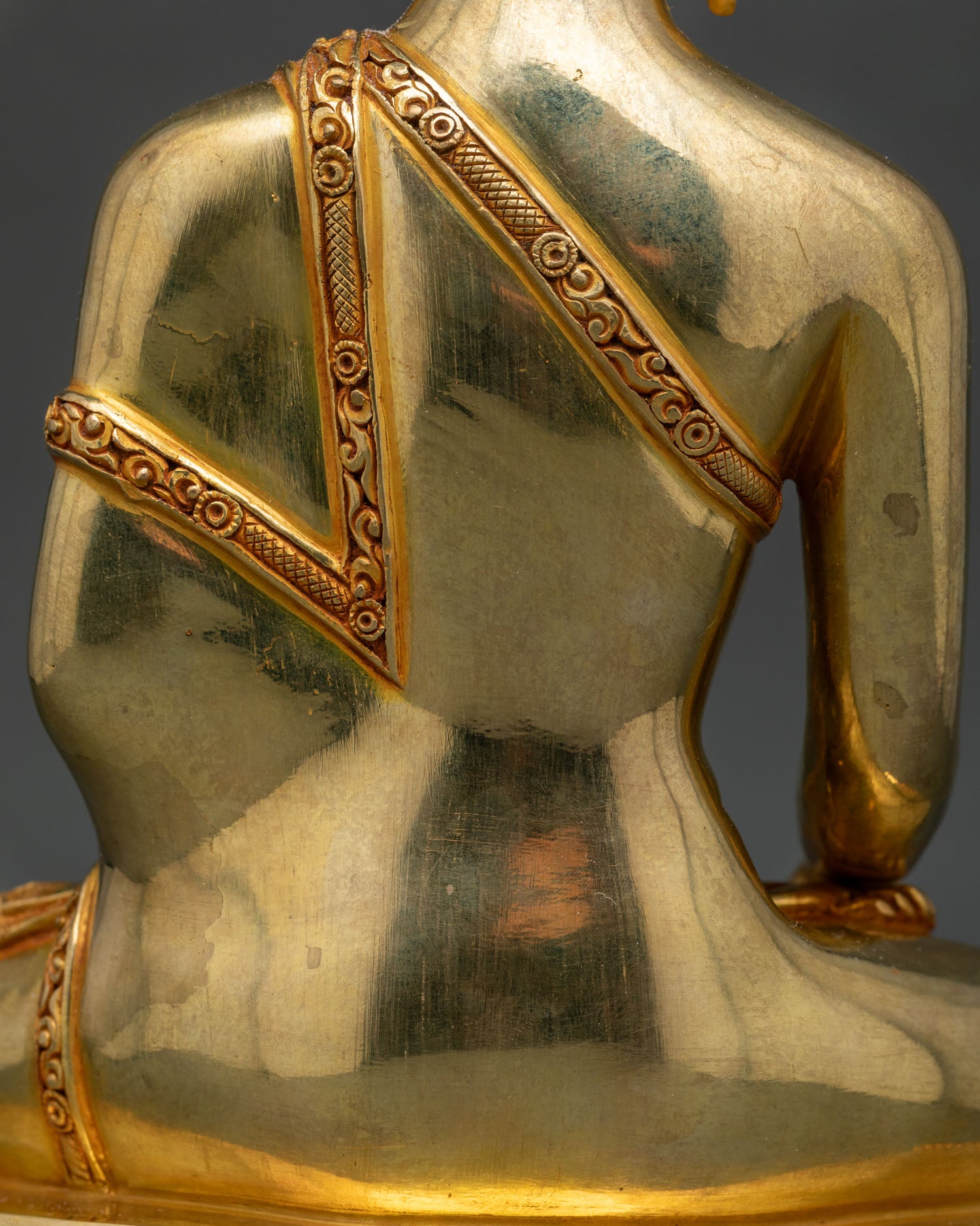 Mitrugpa Statue