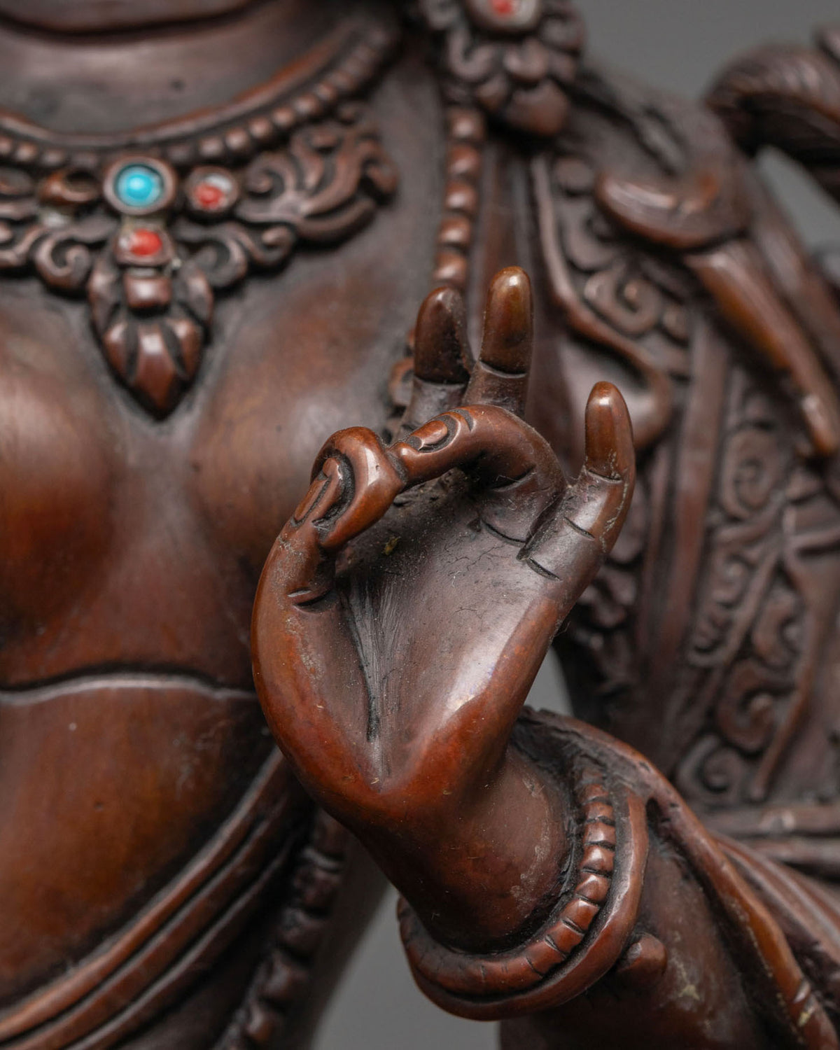 Oxidized Green Tara Statue: Perfect for Meditation