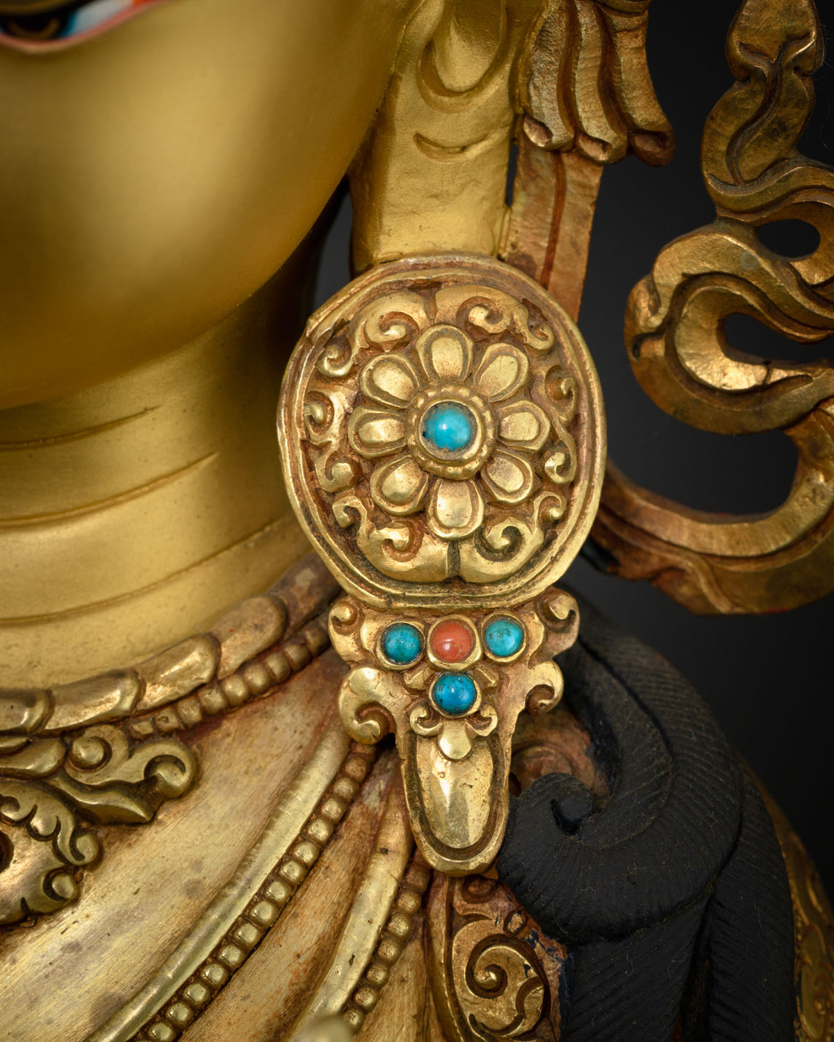 Green Tara Statue: Compassion & Healing