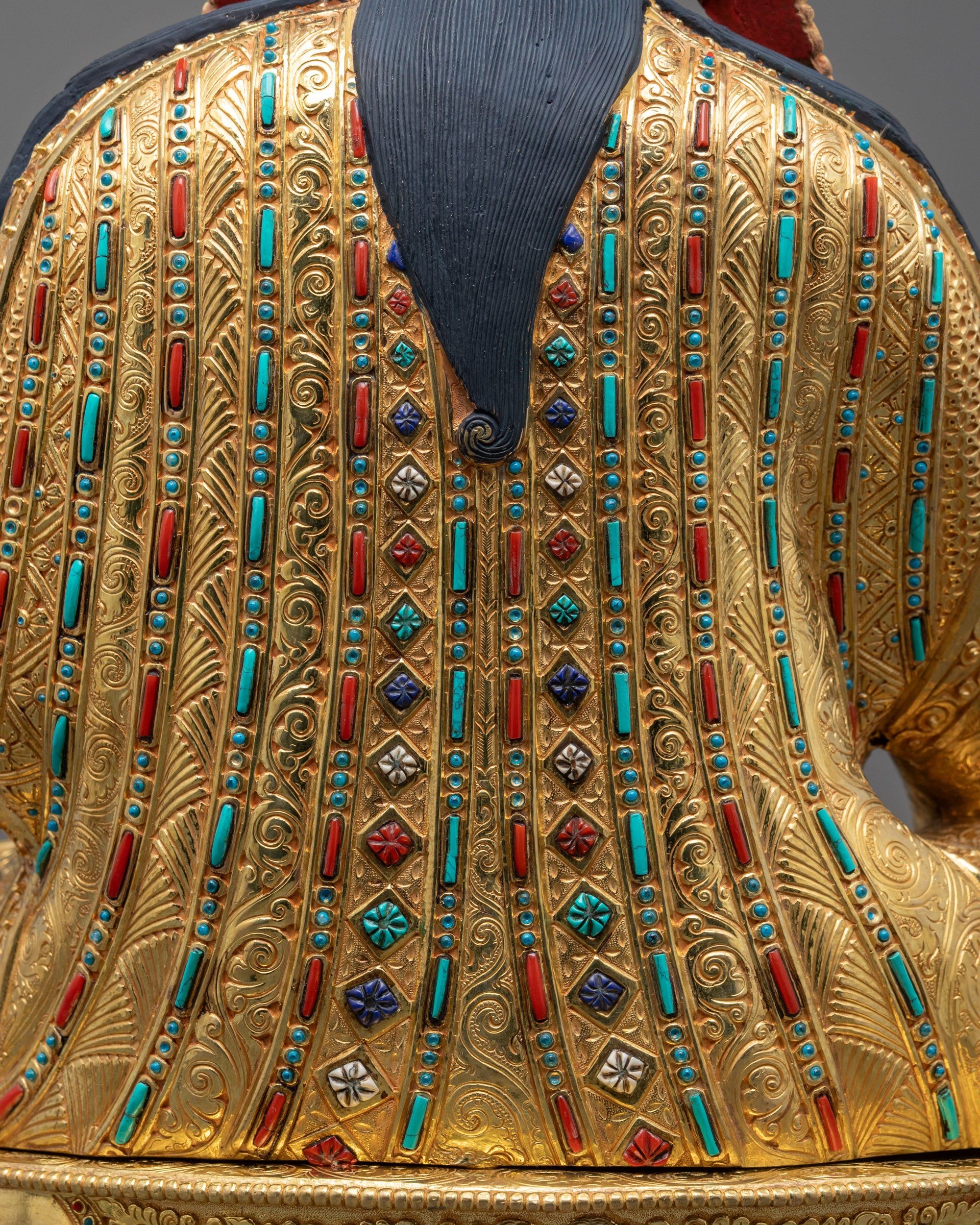 Guru Rinpoche Statue | Traditional Buddhist Master Sculpture