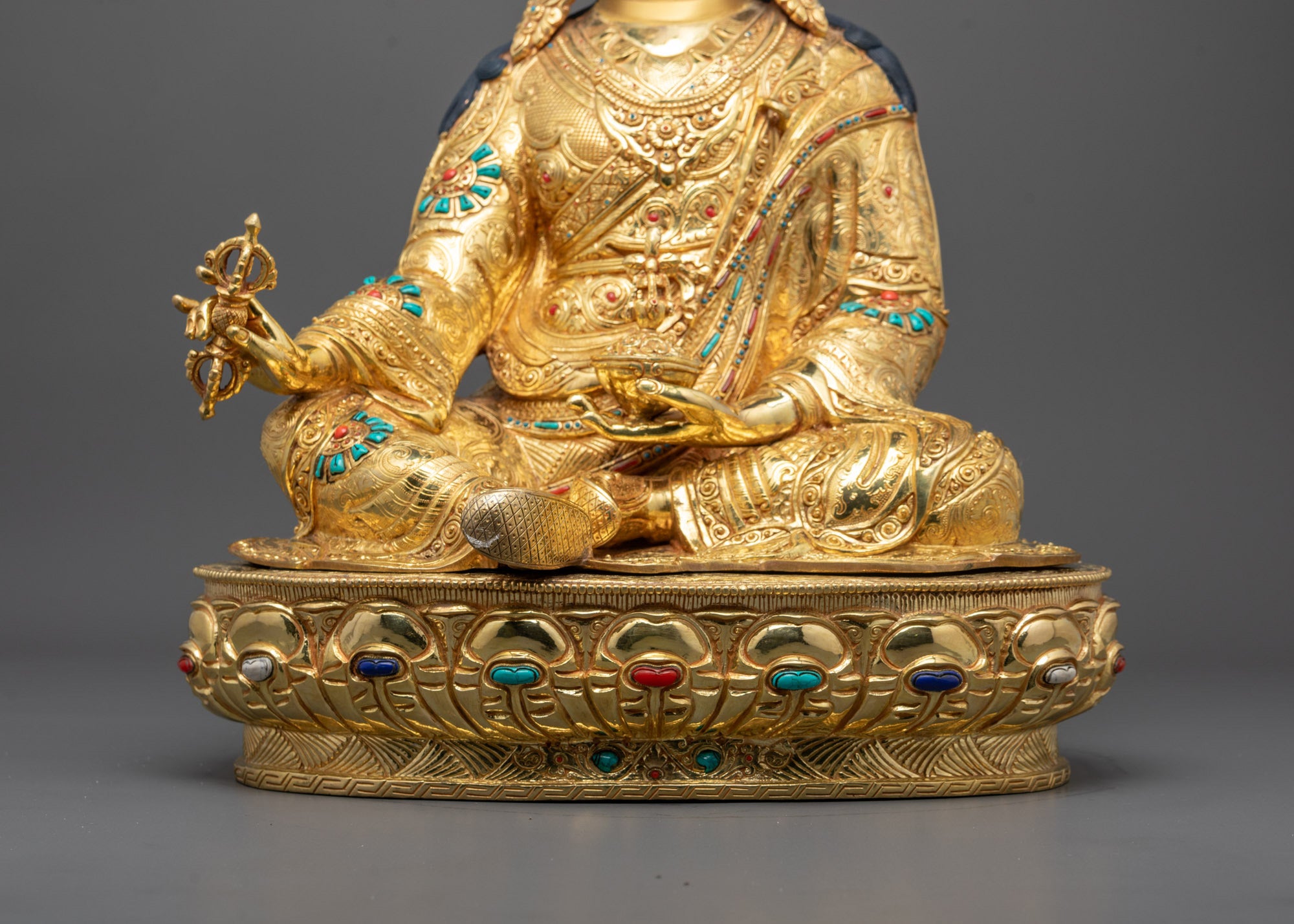 Guru Rinpoche Statue | Traditional Buddhist Master Sculpture