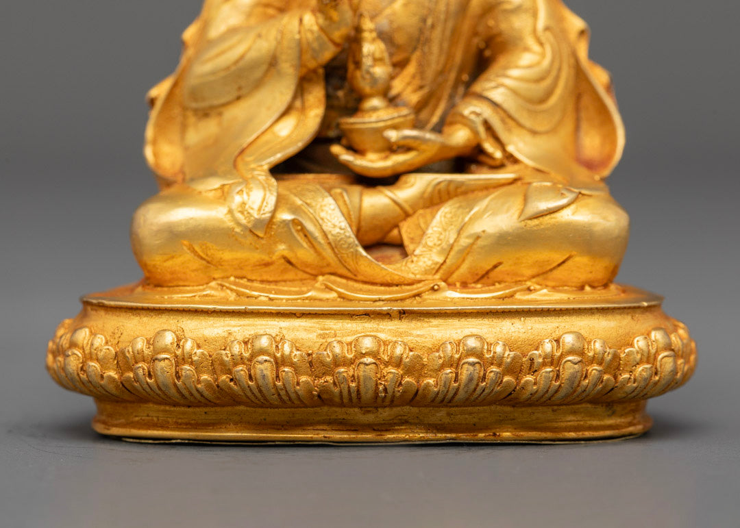 Guru Rinpoche Statue | Enlightened Tibetan Master