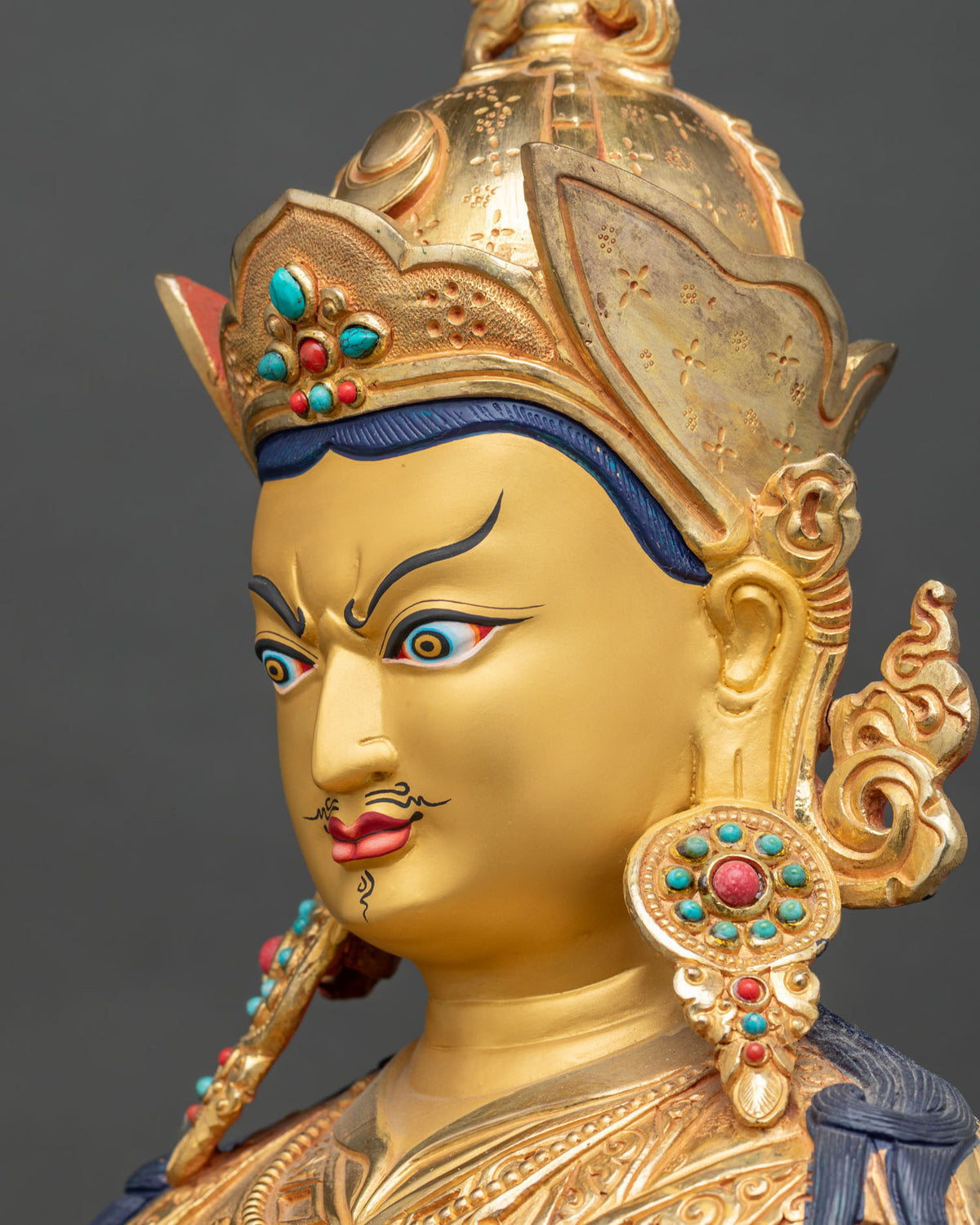Guru Rinpoche Statue