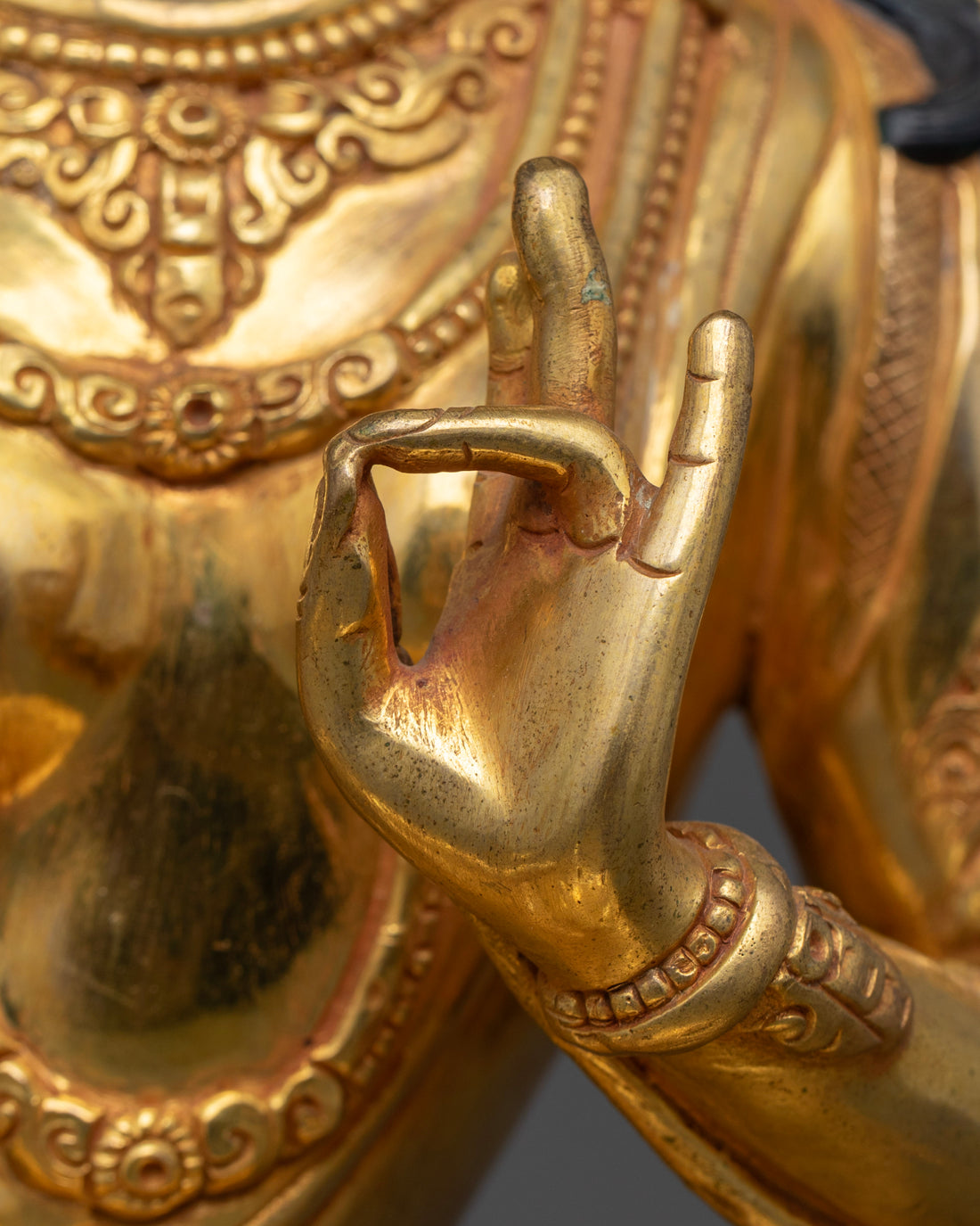 Green Tara Statue: Beautiful Buddhist Icons for Healing