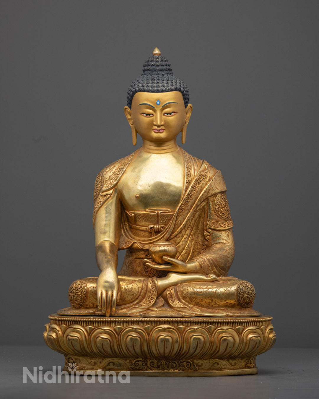 Handmade Awakened Buddha Shakyamuni Statue with 24K Gold-Gilded Face – Perfect for Meditation and Home Altar Décor