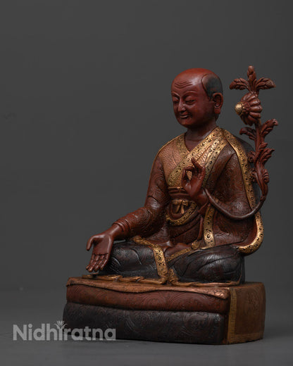 Rare Sakya Master Statue – Meticulous Himalayan Craftsmanship