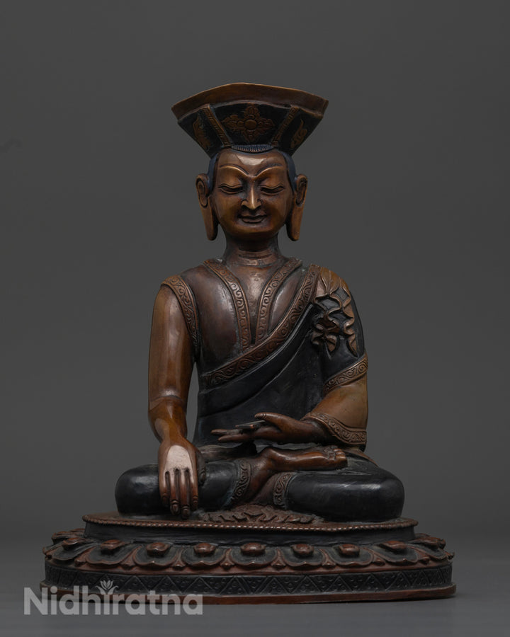 Karmapa Statue: Tibetan Buddhist Art