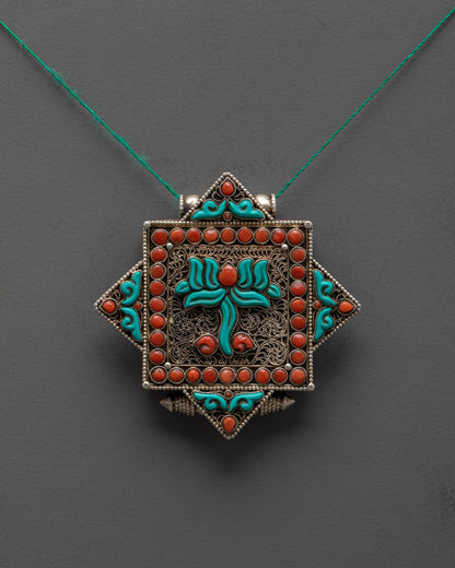 Lotus Desgin Locket with Filigree Design