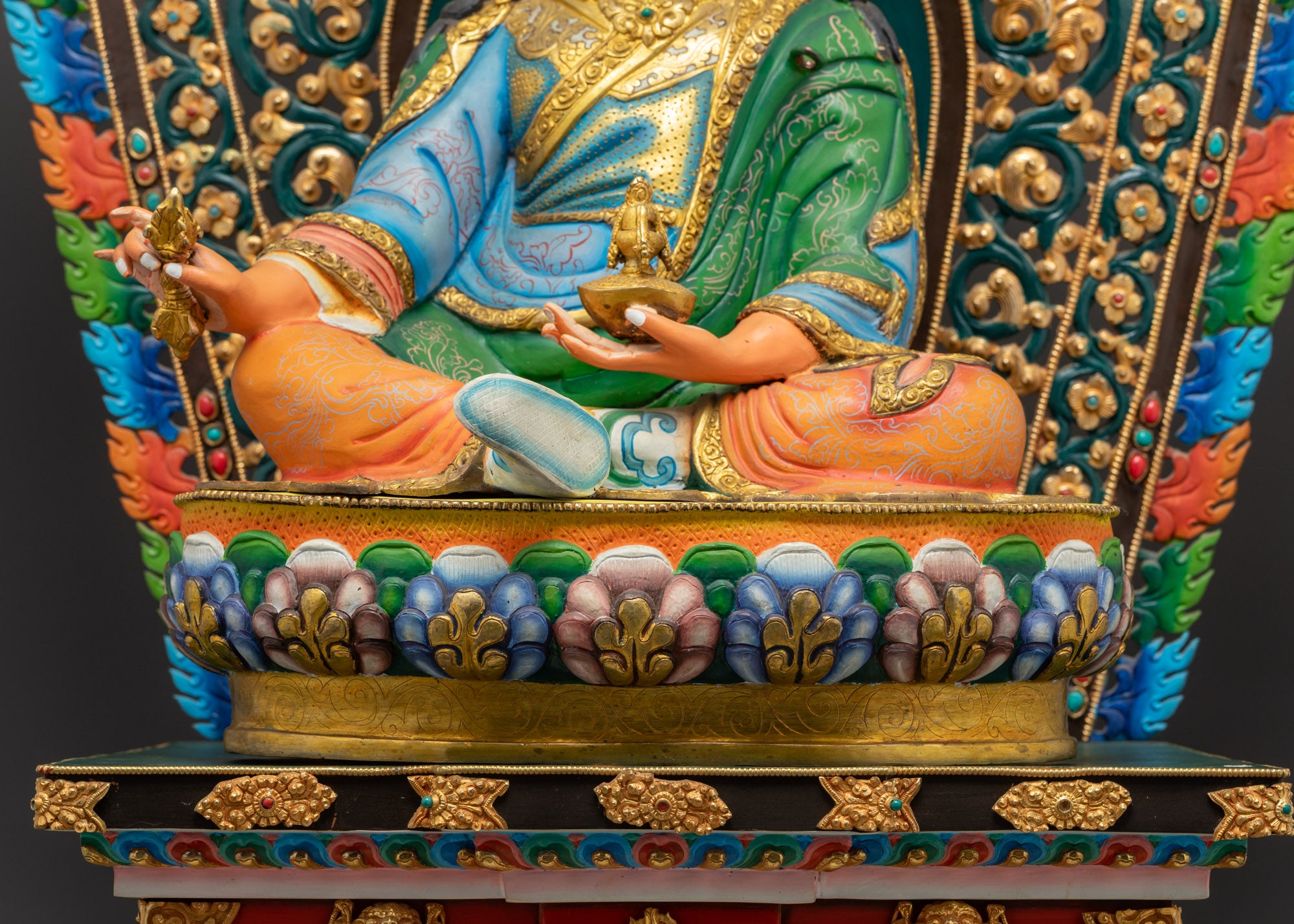 Guru Rinpoche Statue