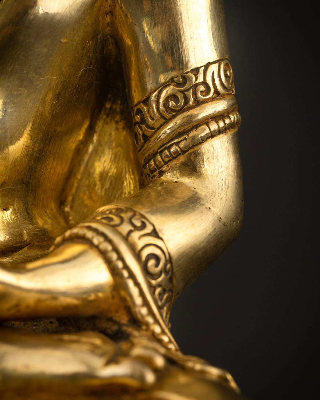 Healing Medicine Buddha: The Path to Wellness and Enlightenment