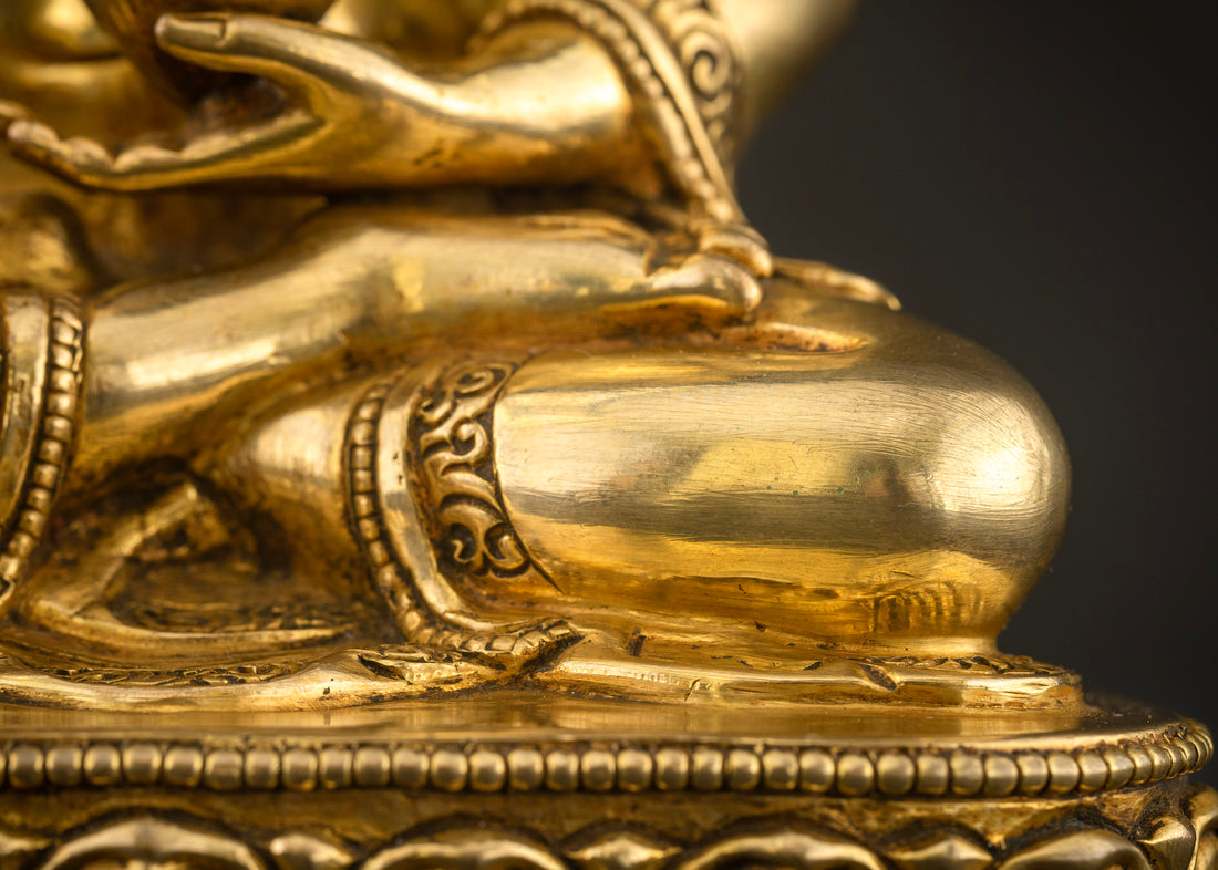 Healing Medicine Buddha: The Path to Wellness and Enlightenment