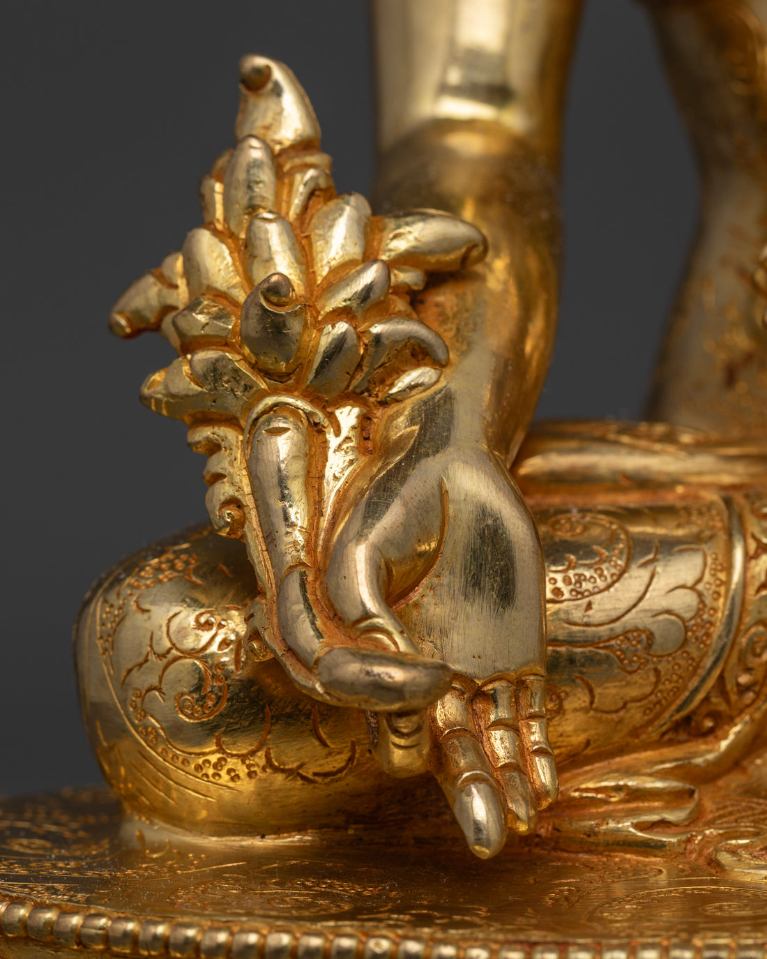 Medicine Buddha Statue: Icon of Health