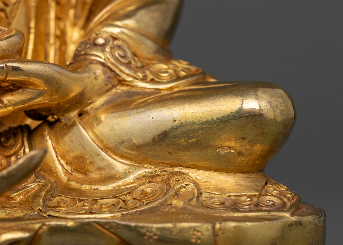 Golden Milarepa: The Enlightened Yogi of Profound Realization