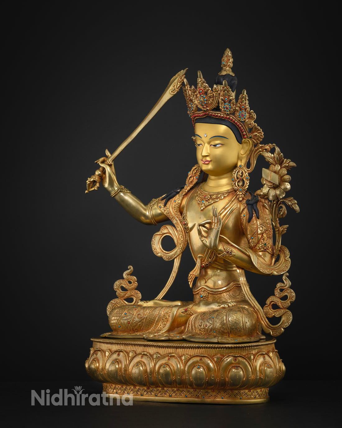 Manjushri Bodhisattva Statue: Perfect for Prayer