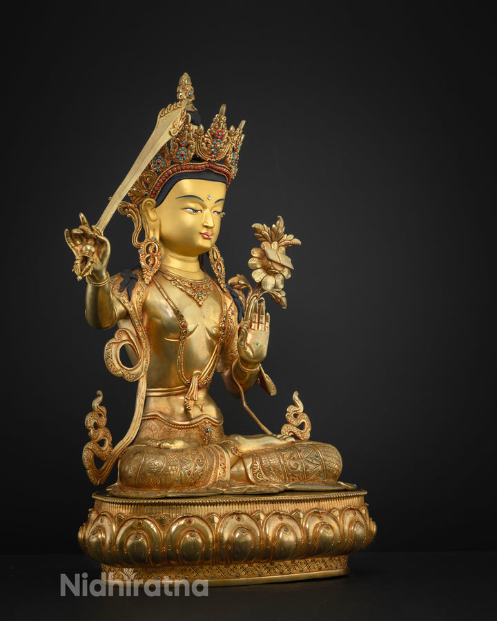 Manjushri Bodhisattva Statue: Perfect for Prayer