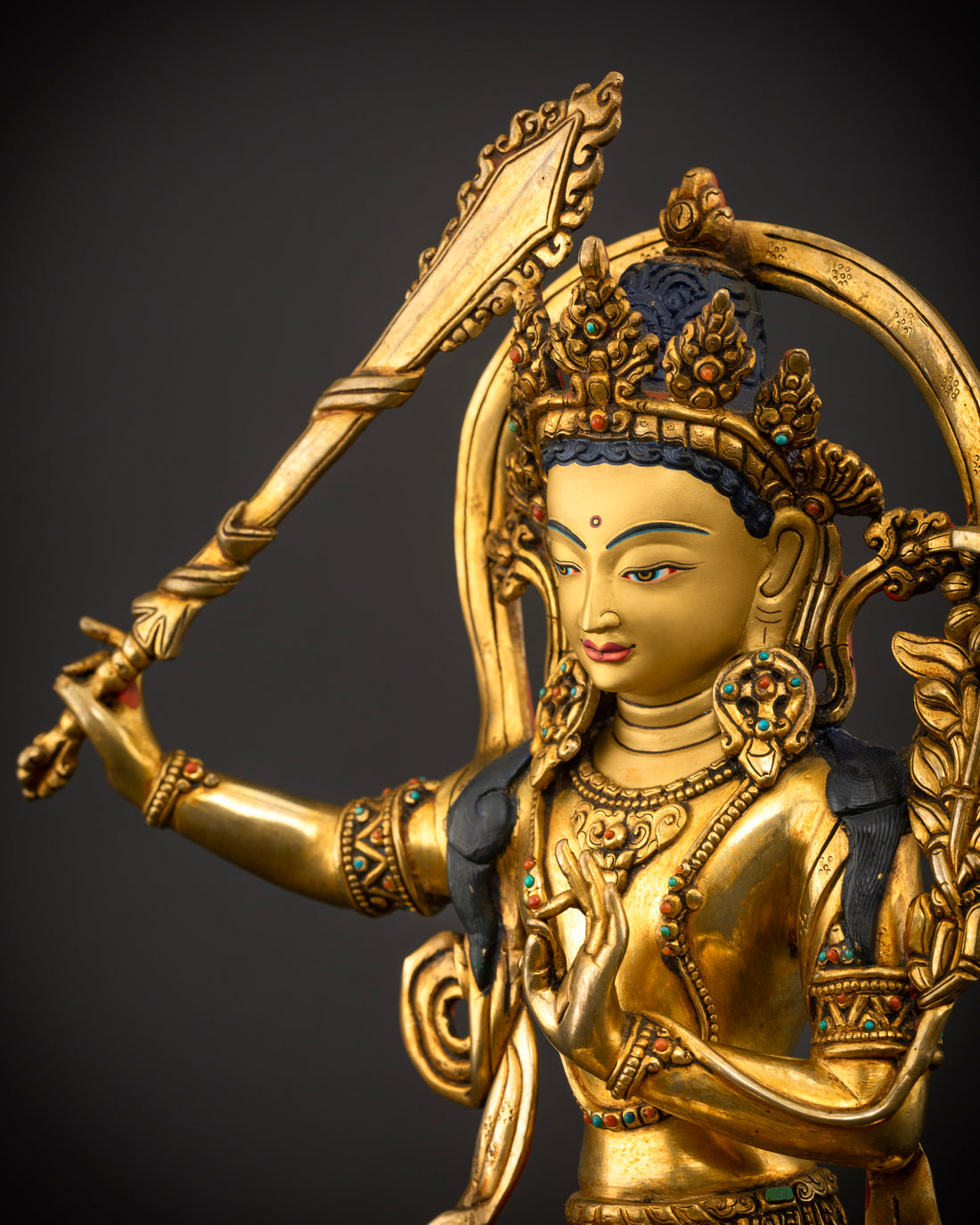 Manjushri in Splendor: A Statue Embellished with Gems