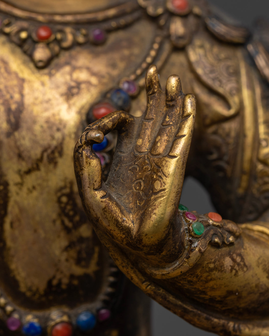 Manjushri Sculpture: A Perfect Gift of Knowledge and Serenity