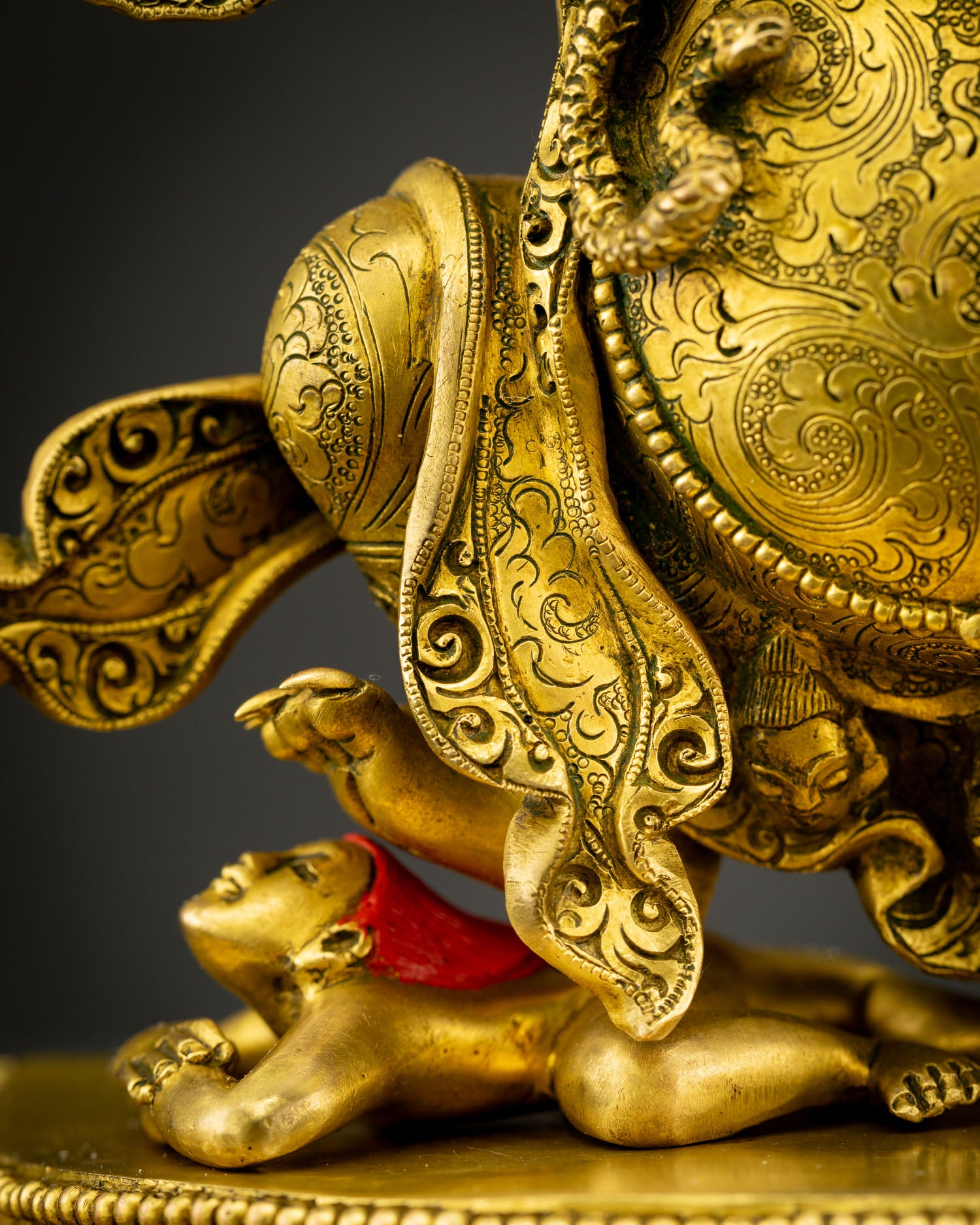 Mahakala Bernagchen Sculpture – Fierce Dharma Protector