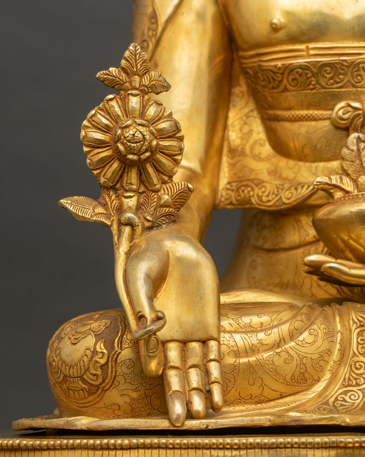 Medicine Buddha Statue