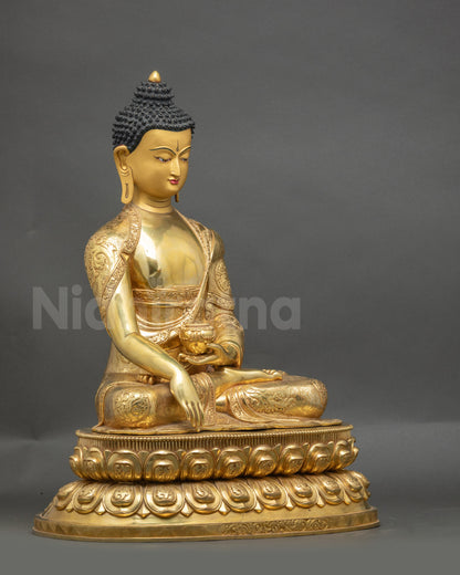 Meditation Shakyamuni Buddha Statue Gold-Plated Figurine for Home Altar and Spiritual Space