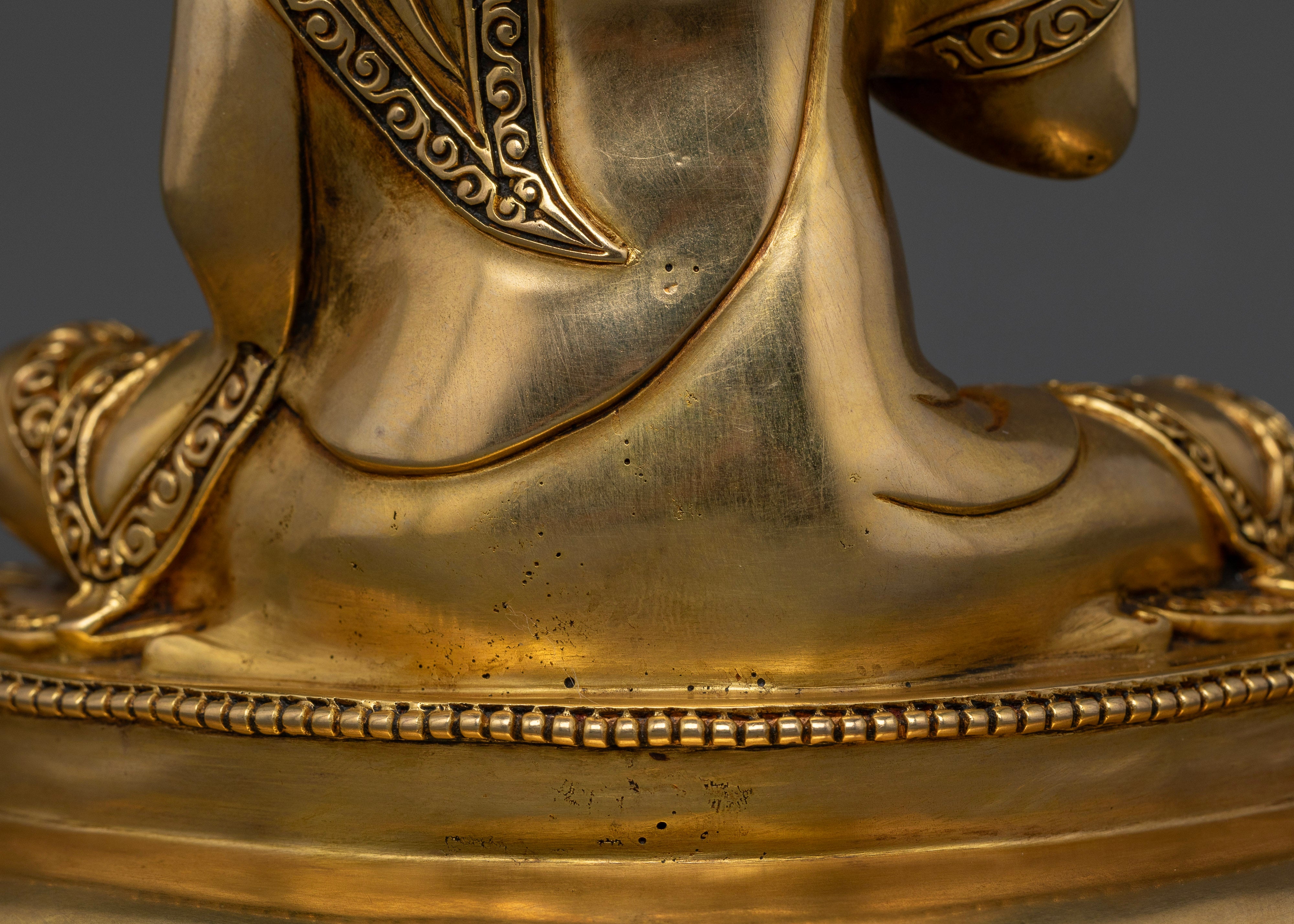 Nagarjuna: Master of Emptiness and Wisdom in Mahayana Buddhism