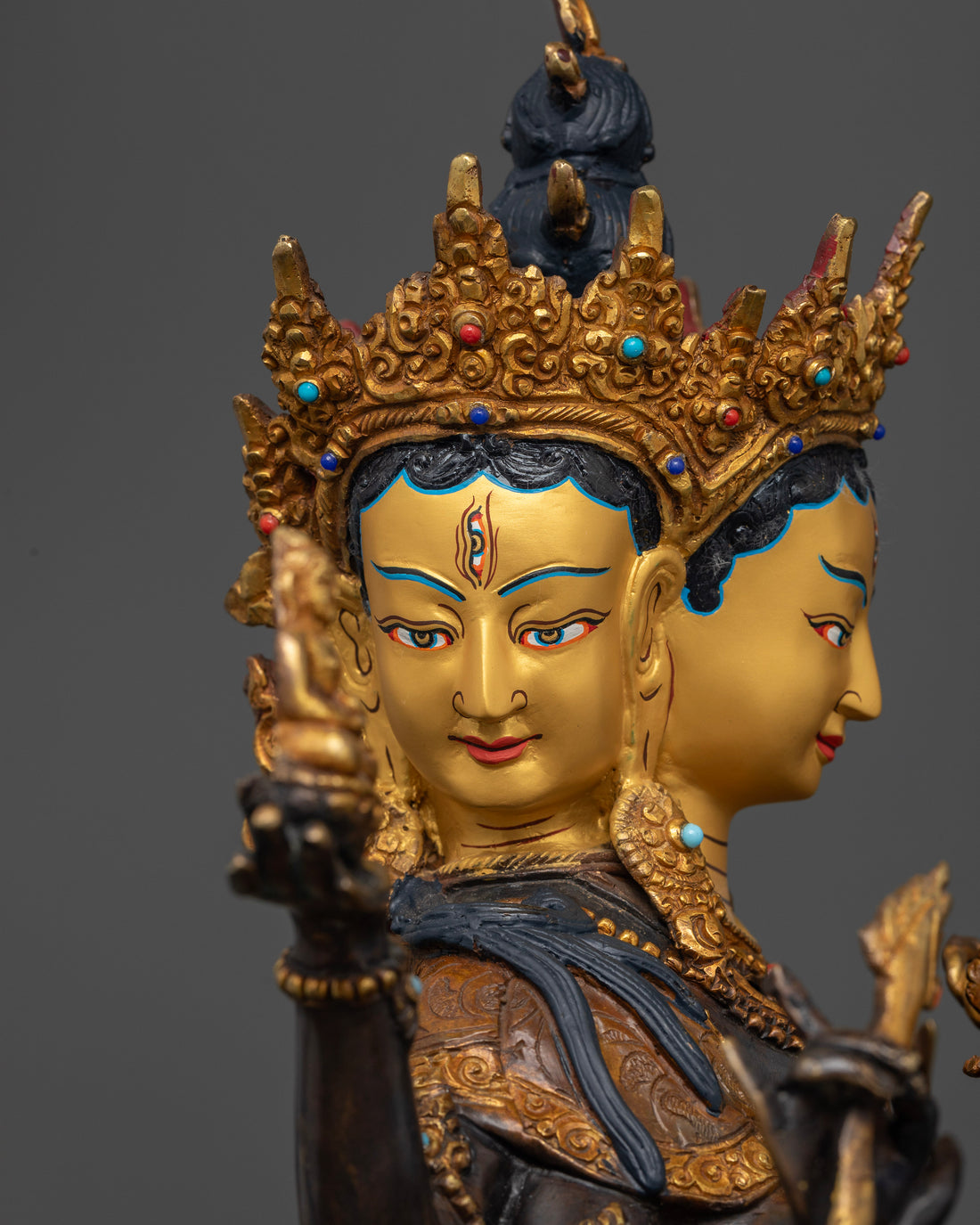 Namgyalma: The Golden-Faced Protector of Timeless Triumph