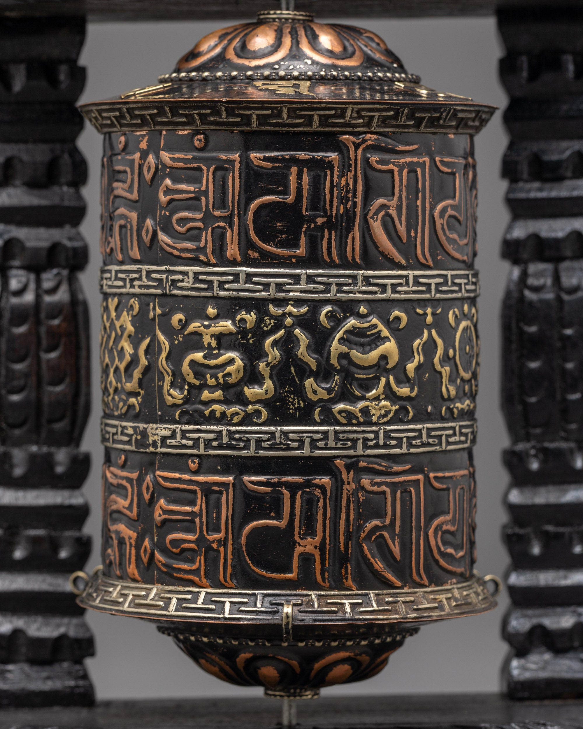 Decorative Buddhist Prayer Wheel | Mantra Spinner for Meditation
