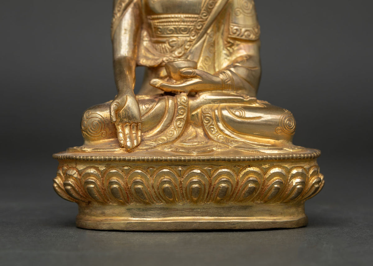 Ratnasamvara Buddha Statue