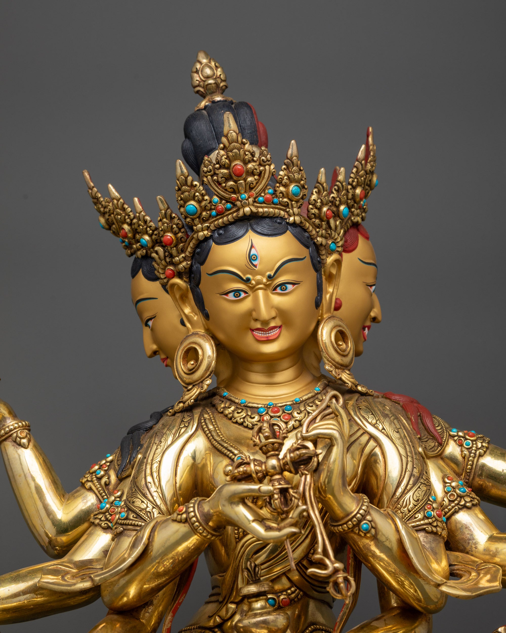 Regular close up Namgyalma holding vishva dorje and sacred vase for meditation